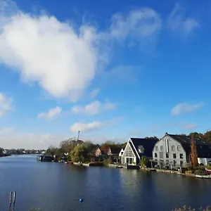 Bed & Breakfast Blrk 285, Rotterdam